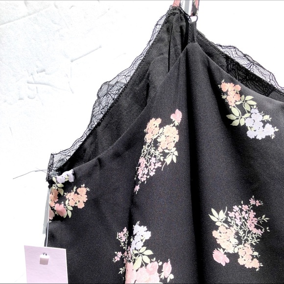 SO Black Lace Trim Floral Chiffon Cami Size 2X - Picture 7 of 16